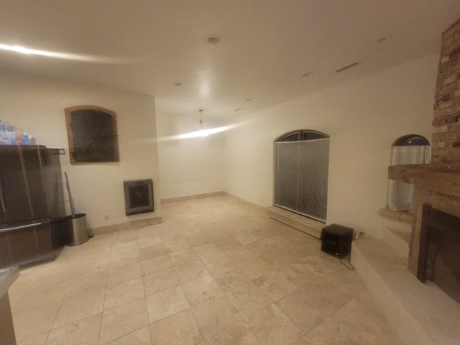 Building Photo - 32 E Utah Ave