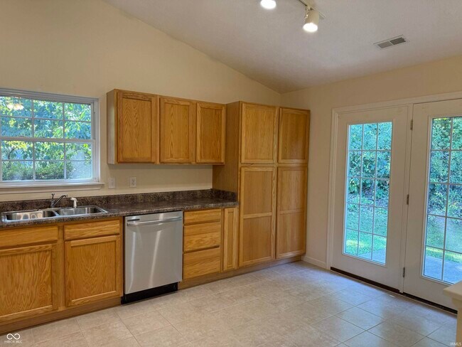 Building Photo - 5391 N Teresa Ln