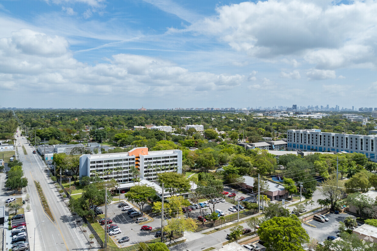 Aerial Photo - South Miami Plaza