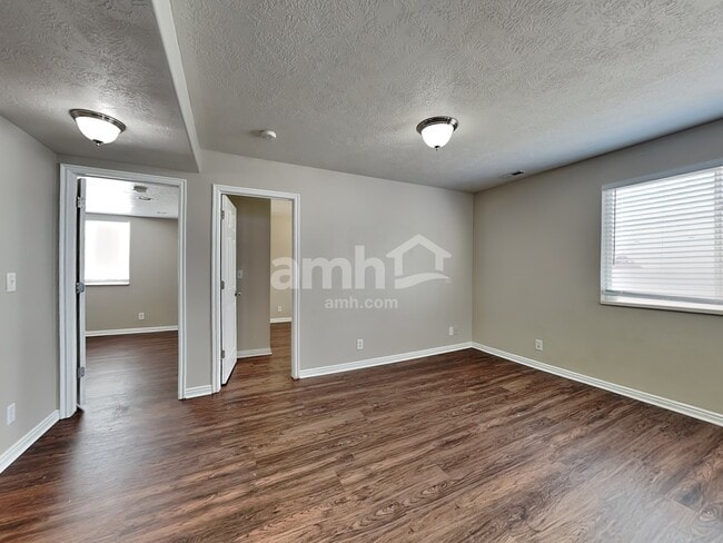 Building Photo - 5521 W Stone Blf Wy