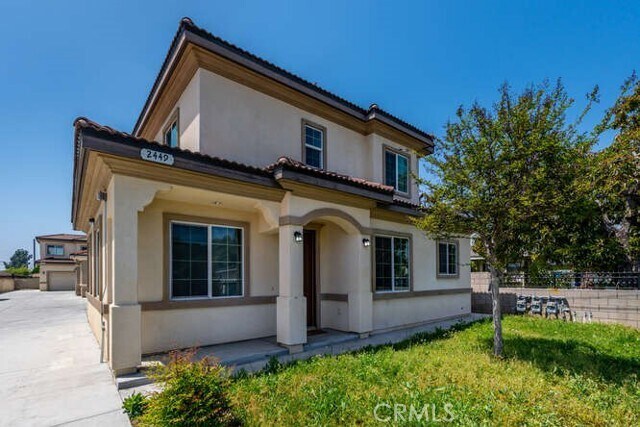 Foto principal - 2449 Tamora Ave