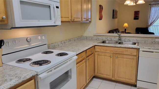 Foto del edificio - 5711 Bentgrass Dr