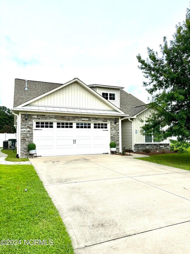 Building Photo - 2202 Great Laurel Ct