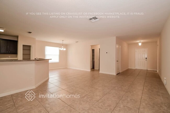 Foto del edificio - 719 Lake Douglas Dr