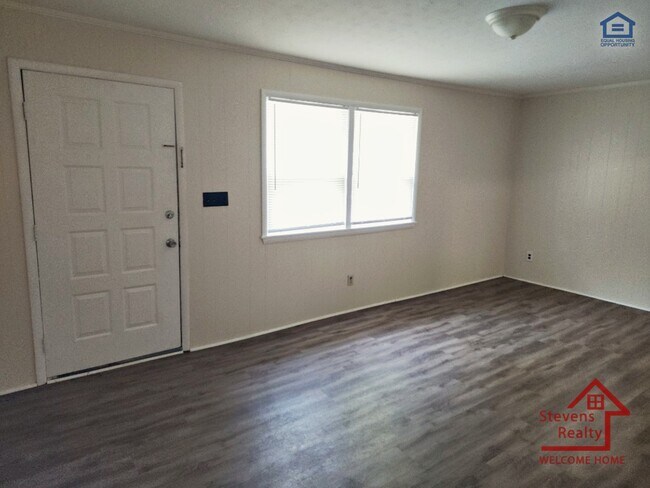 Building Photo - 307 C C Camp Rd