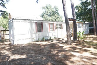Building Photo - 10970 Maywood St