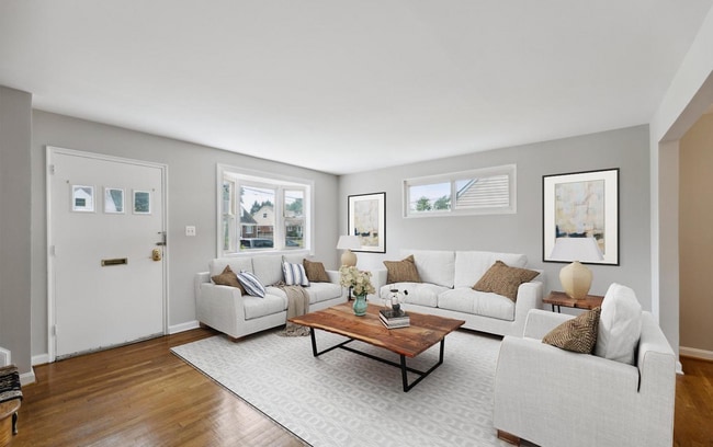 Building Photo - 13516 Grenoble Dr