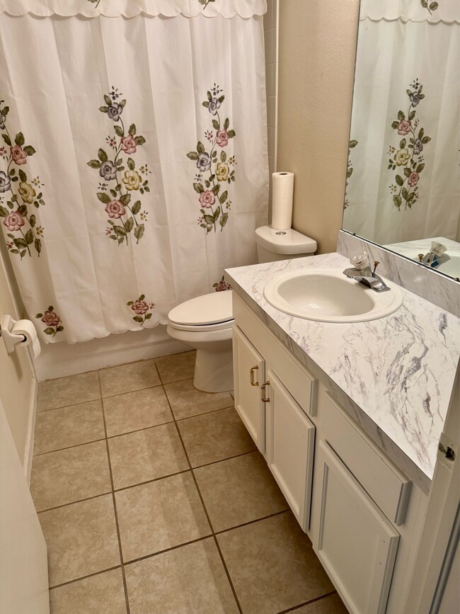Foto del edificio - 2711 Breakwater Ct