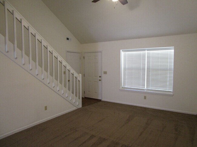 Foto del edificio - 3519-3521-3521 Prescott Dr