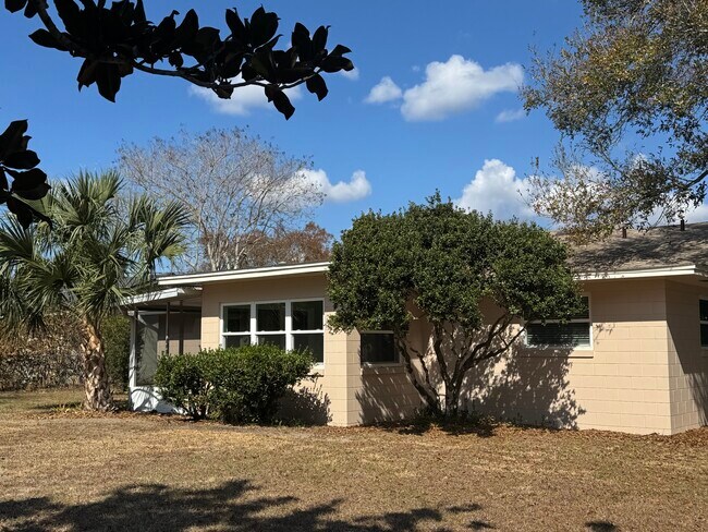 Foto del edificio - 2236 Northland Rd