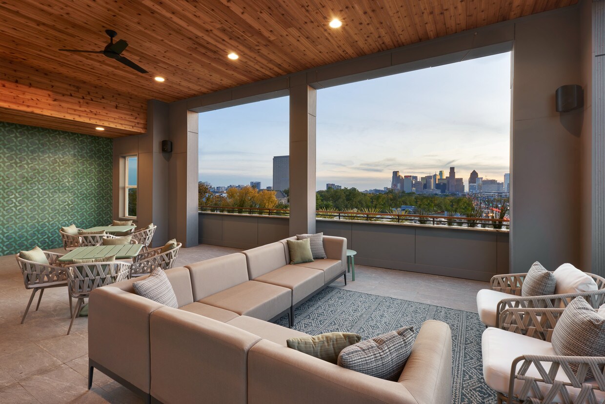 4600 Ross Apartments in Dallas, TX