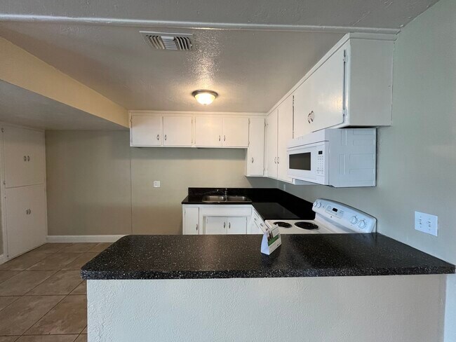 Building Photo - 7107 Paladin Way
