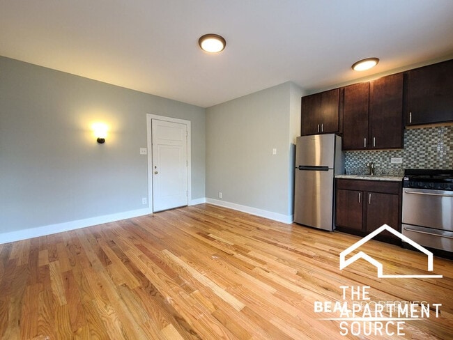 Photo - 4546 N Damen Ave Apartment