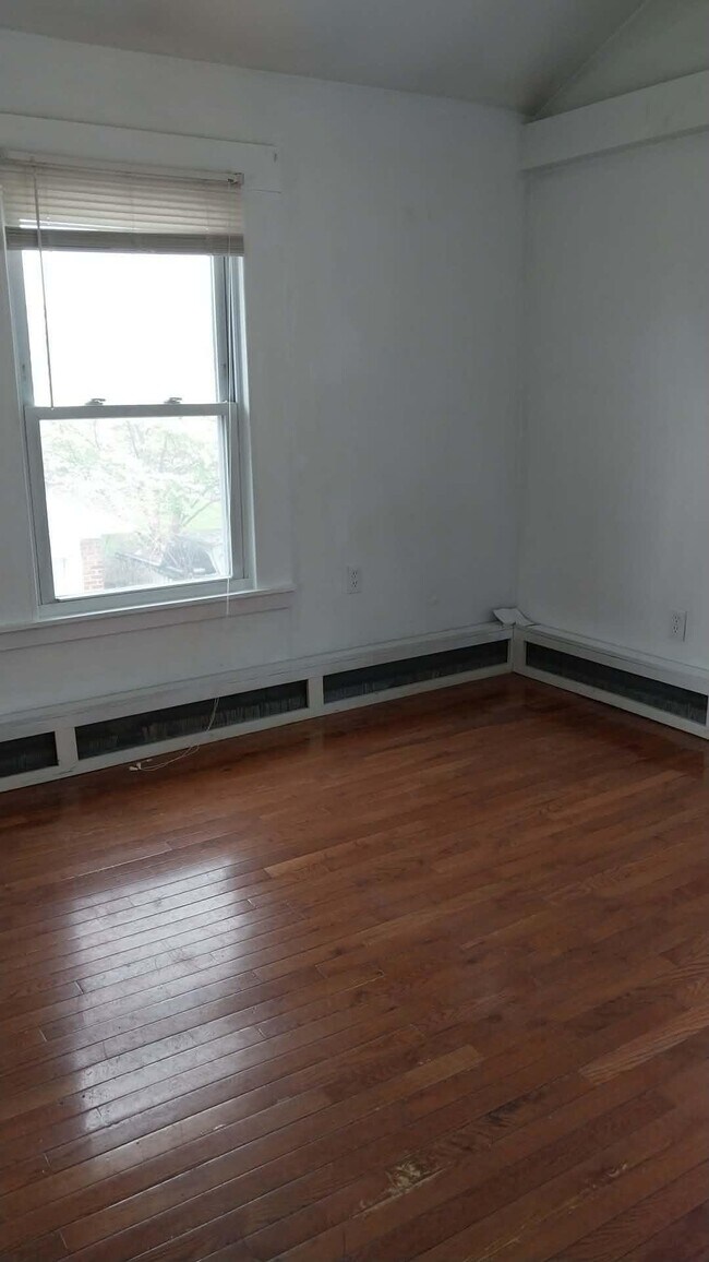 Foto del edificio - 320 N Colony Rd