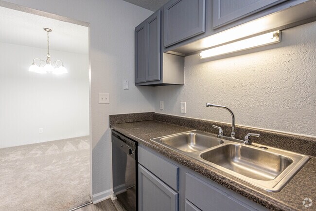 3HAB, 2BA - 1.420SF - Highpointe Apartments