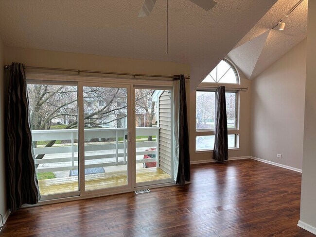 Building Photo - 1203 Ranchview Ct