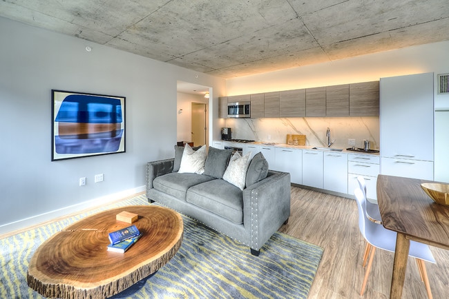 Photo - 150 N Desplaines St Apartment