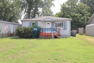 Building Photo - 5409 N Fares Ave