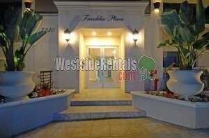 Foto principal - 7230 Franklin Ave