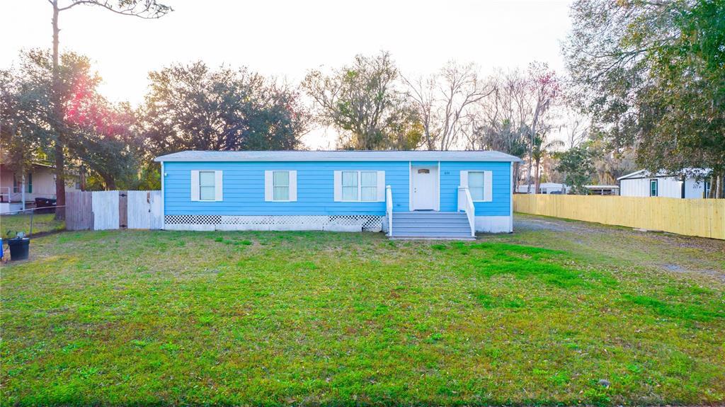 Foto principal - 630 Carpenter Rd