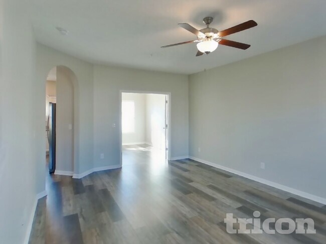 Foto del edificio - 383 Middleton Ln
