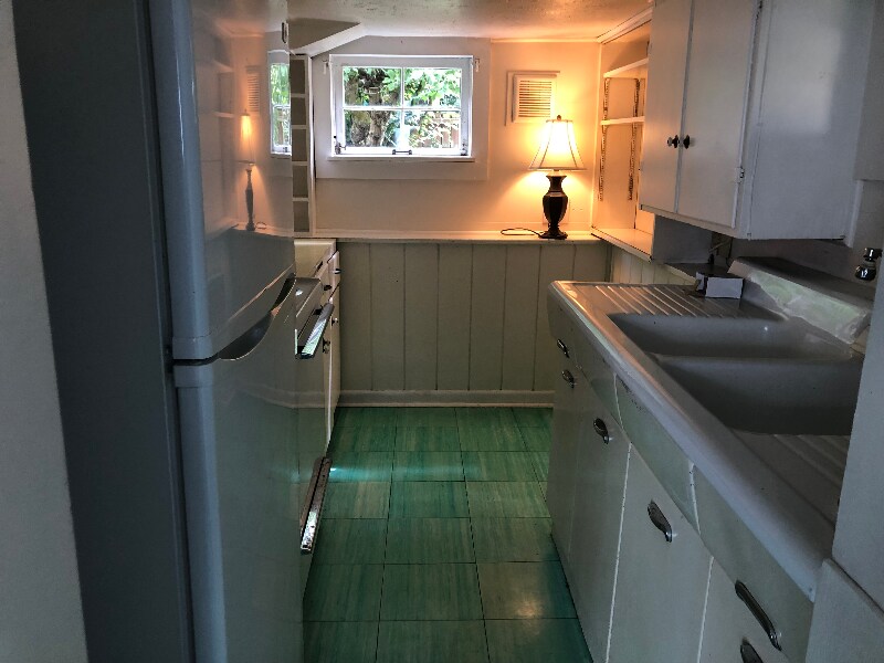 7746 Bagley Ave N Unit lower MIL, Seattle, WA 98103 Room for Rent in Seattle, WA