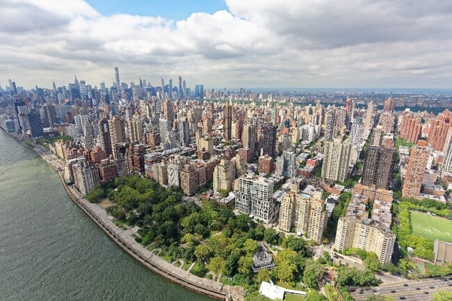 Stunning aerial view of the Manhattan’s Upper East Side