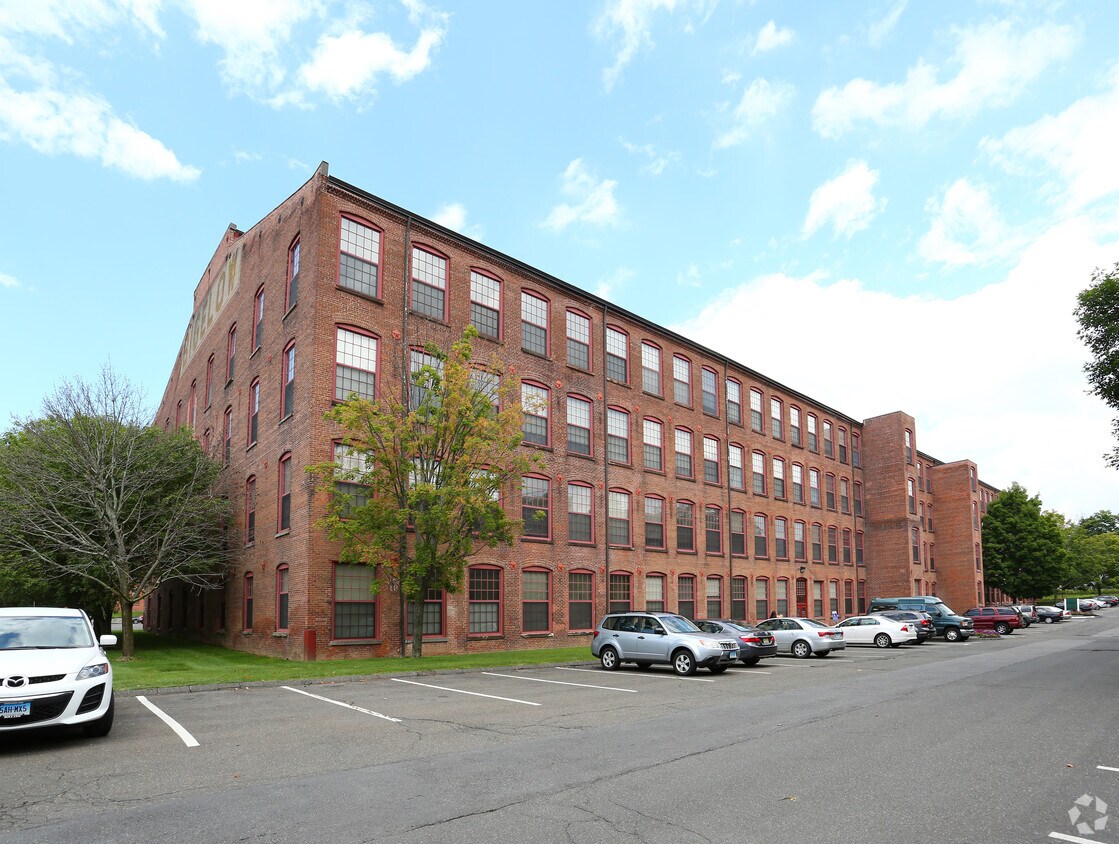 Bigelow Commons Rentals Enfield, CT