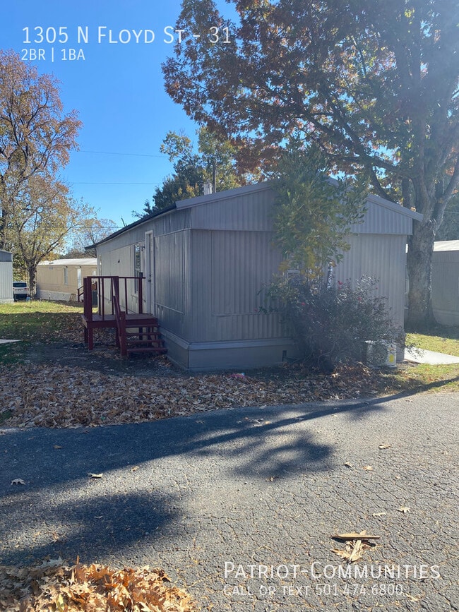 Building Photo - 1305 N Floyd St