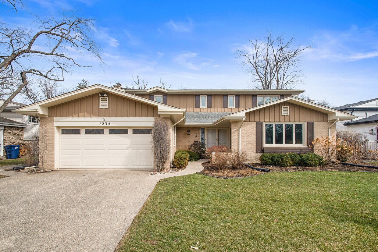 1235 Deere Park Ln, Deerfield, IL 60015 House Rental in Deerfield, IL