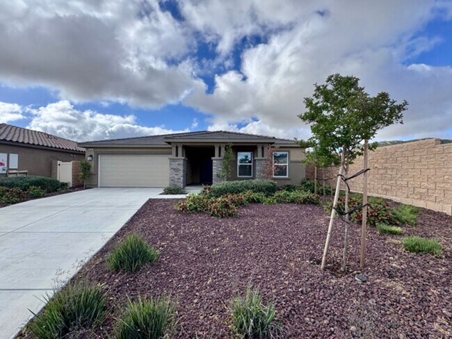 Foto del edificio - Newly built 4 bedroom Winchester home for ...