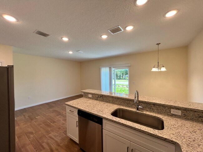 Foto del edificio - Brand New Construction 3 Bedroom, 3 Bath T...