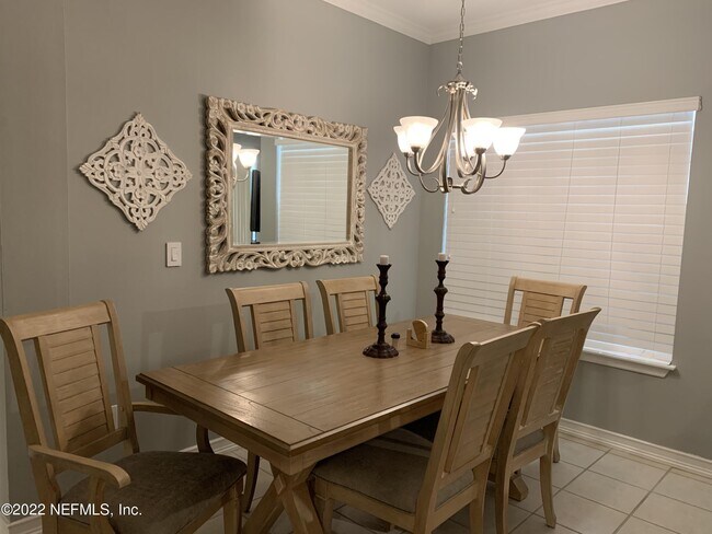 Building Photo - 211 Colima Ct