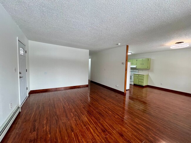 Foto del edificio - Waves Rd *