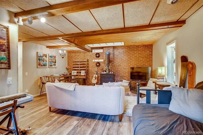 Foto del edificio - 1024 N Marion St