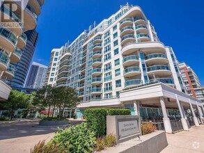 Building Photo - 600-600 Queens Quay W