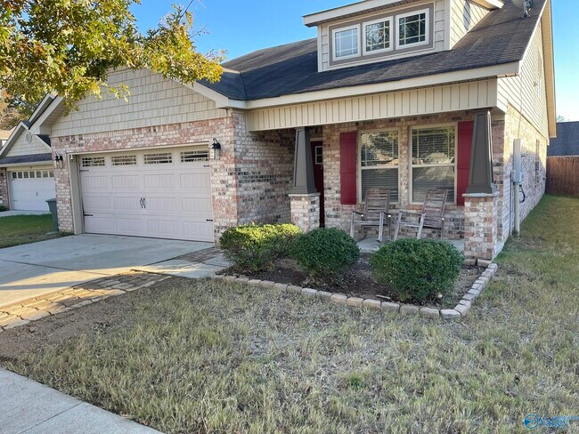 Foto del edificio - 709 Oak Cove Ln NW