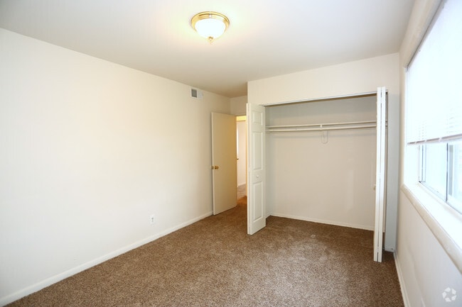 Interior Photo - The Village at Jones Falls