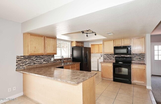 Building Photo - 617 E Calle Bolo Ln