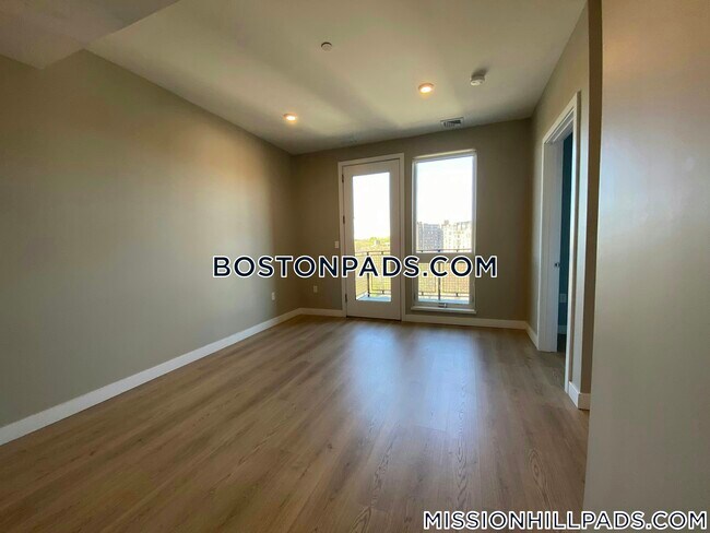 Building Photo - 35 S Huntington Ave