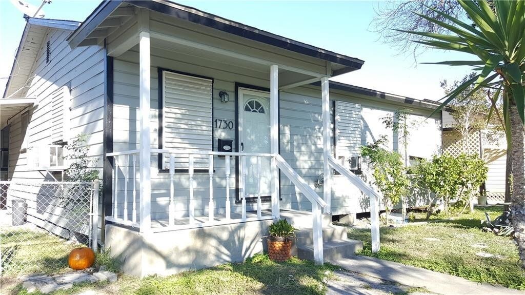 Foto principal - 1730 Bernandino St