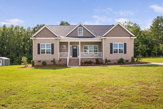 Building Photo - Charming Rental Home on a Spacious Lot