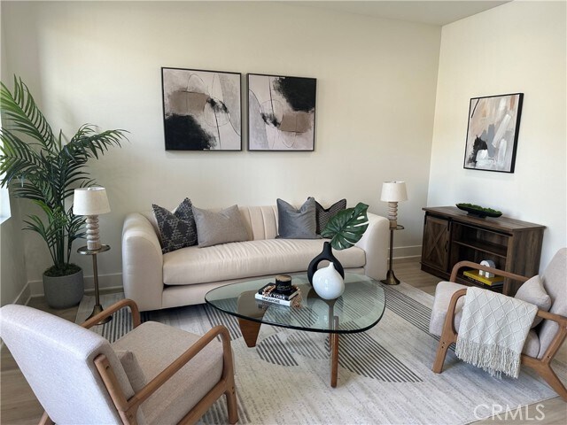 Building Photo - 5 Piara St