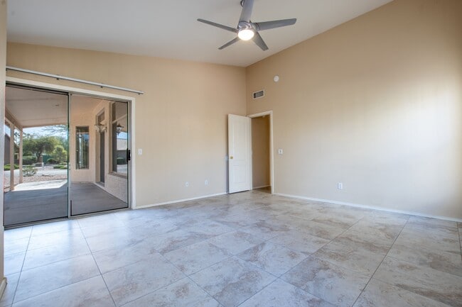 Foto del edificio - 3681 N 153rd Ln