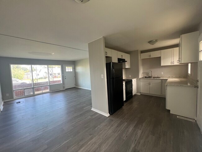 Building Photo - 407 Blackfoot Dr