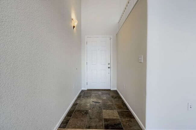 Building Photo - 3681 S Perth Cir