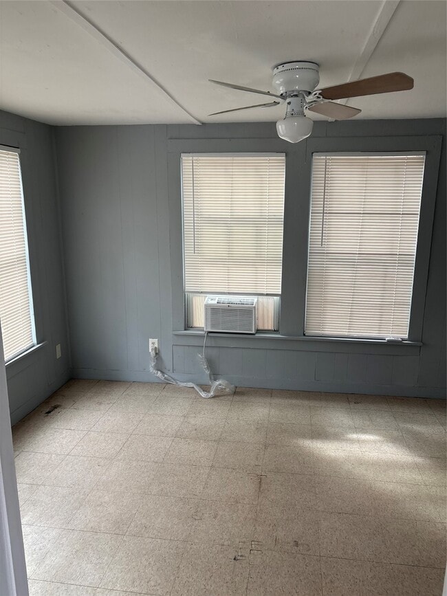 Building Photo - 6838 Avenue R