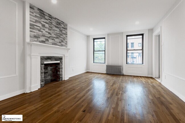 Building Photo - Carroll Gardens: Fully Renovated, Spacious...