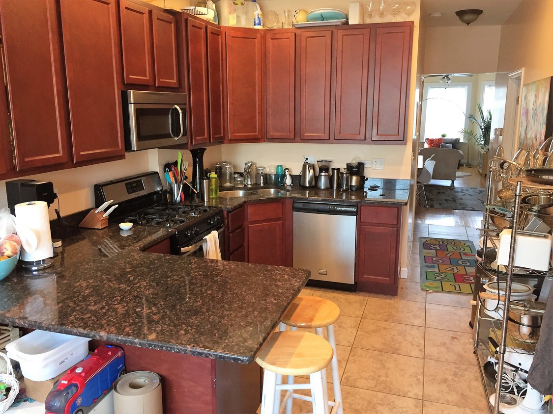 Foto principal - 1654 W Hollywood Ave
