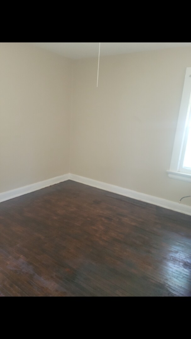Foto del edificio - Spacious 3 bedroom 1.5 bath house located ...